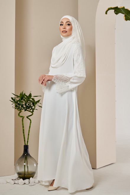 AMIA Abaya in White